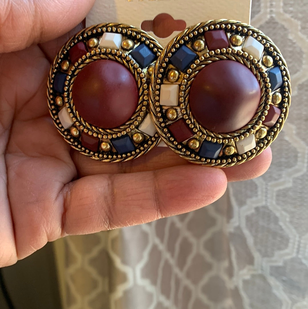Button Earrings (red)